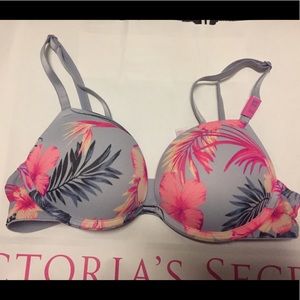 NWT pink Victoria secret push-up bra